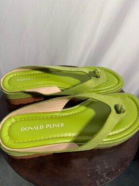 Donald J. Pliner Lime Green Leather Thong Sandals
